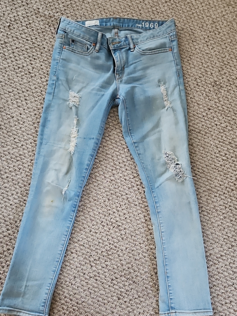 Gap Classic 1969 Ripped Always Skinny Jeans 27
